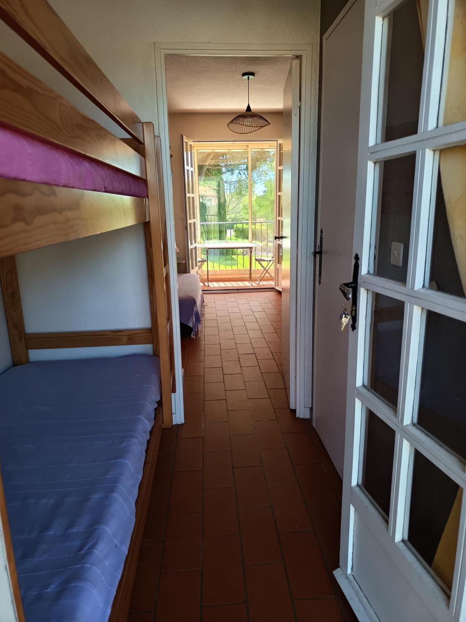 Agreable Studio Cabine Proche Mer 라론드레모레 외부 사진